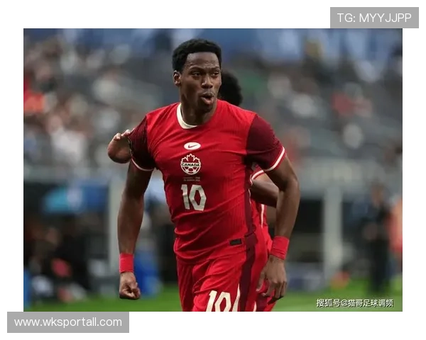 乔纳森·戴维与热苏斯：全能前锋生涯路径对比分析