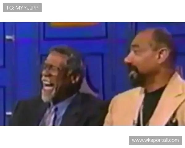 张伯伦内线单打高效主导，对比拉塞尔防守主导篮板